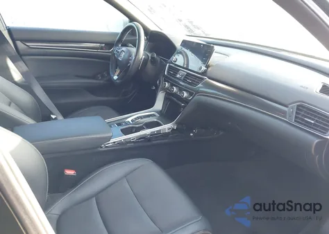 2022 Honda Accord Hybrid Sport z USA, uszkodzony, nr VIN 1HGCV3F23NA023106